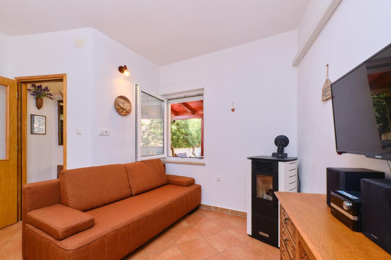 Apartments Antares Mali Lošinj Esterno foto
