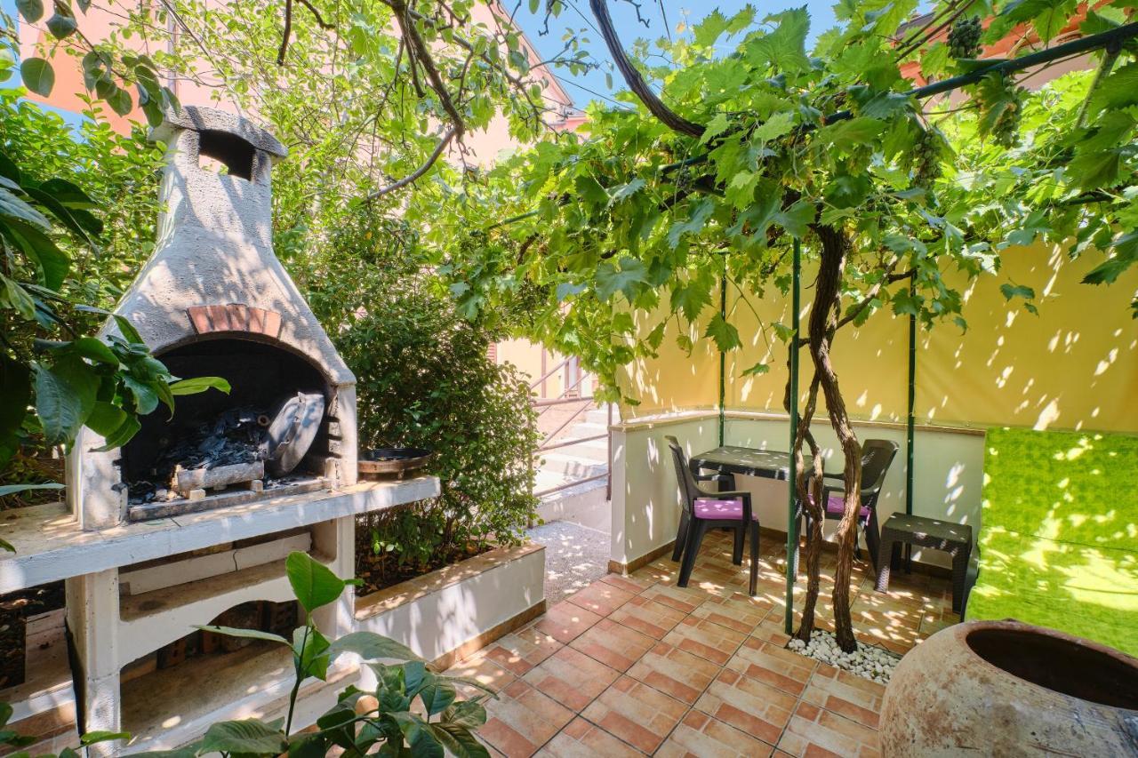 Apartments Antares Mali Lošinj Esterno foto