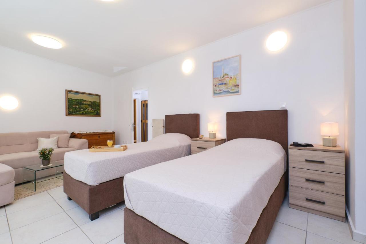 Apartments Antares Mali Lošinj Esterno foto